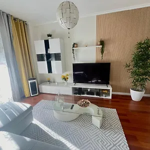 N3 Apartment Amadora